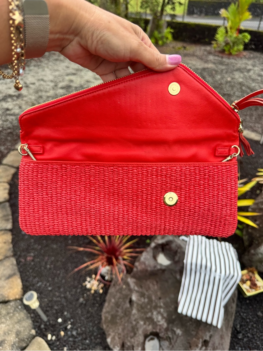 Henri Bendel NWT Deb Slim Asym Straw Clutch Crossbody Red Coral Bag $198 - Picture 8 of 13